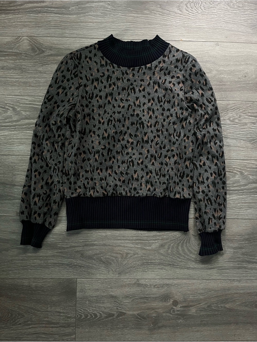 THML Anthropologie Gray Black mock Neck Long Sleeve Sweatshirt M Casual Boho